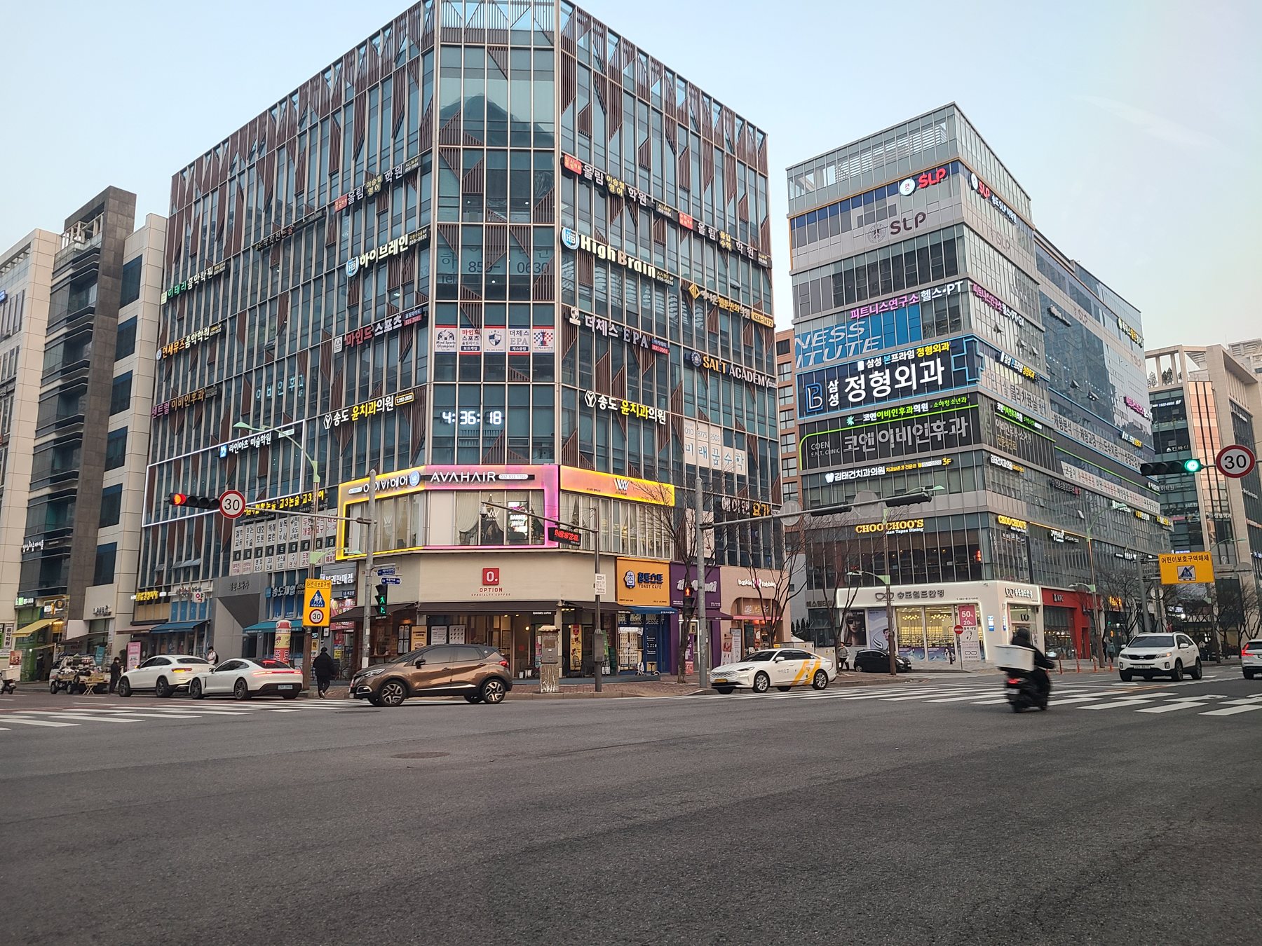 송도 해돋이로 올림에듀 학원 건물 외관